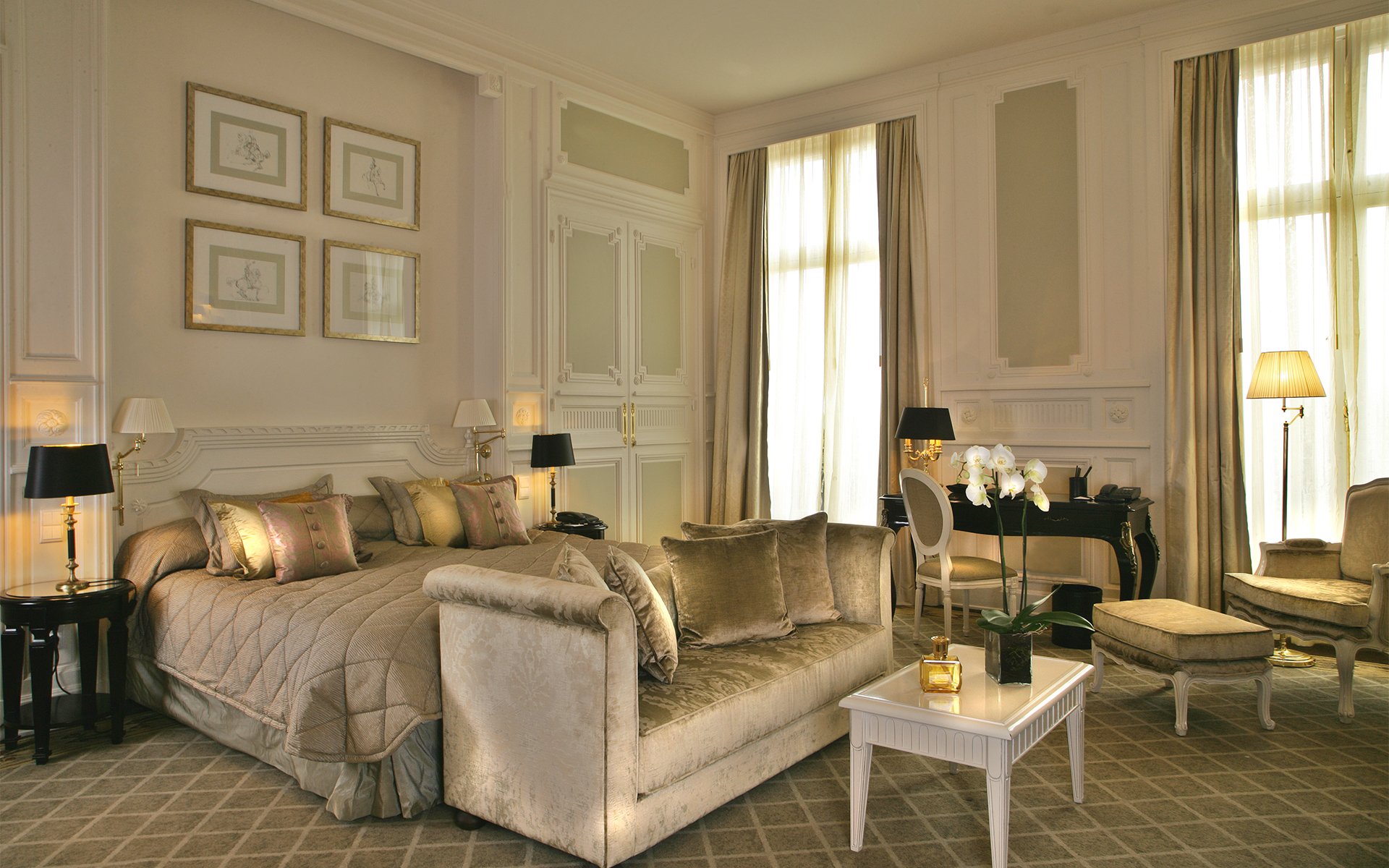 467/import-from-v1/images/Chambres/Chambre Royale/Chambre-Royale-2.jpg